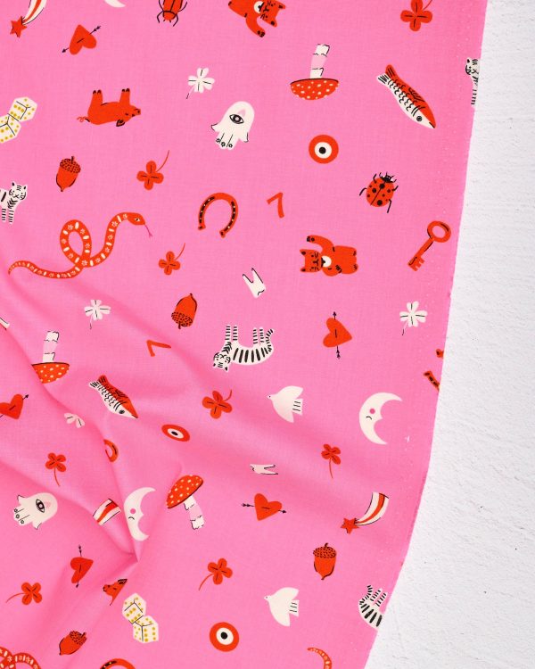 Ooh Lucky Lucky - Good Luck in Lucky Pink - Alexia Abegg - RS4113 13 - Half Yard Supply